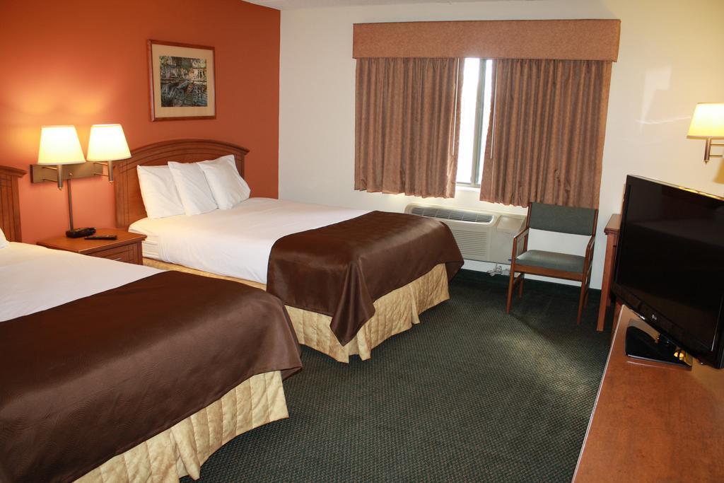 Americinn By Wyndham Rogers Номер фото