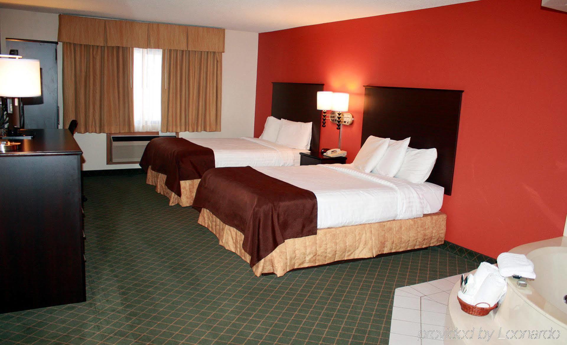 Americinn By Wyndham Rogers Экстерьер фото